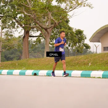 Runner Photo 7542356