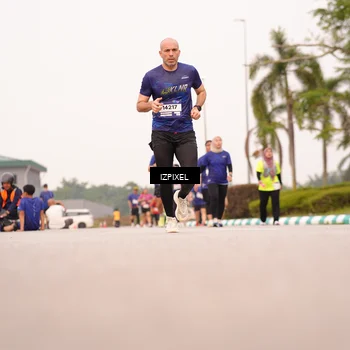 Runner Photo 7542374