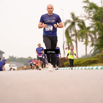Runner Photo 7542376