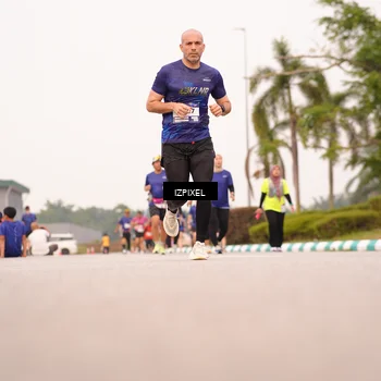 Runner Photo 7542380