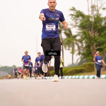 Runner Photo 7542383