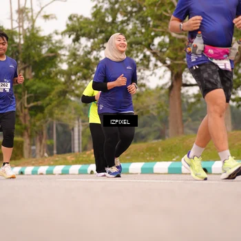 Runner Photo 7542409