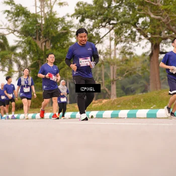 Runner Photo 7542423