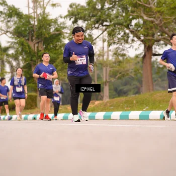 Runner Photo 7542424
