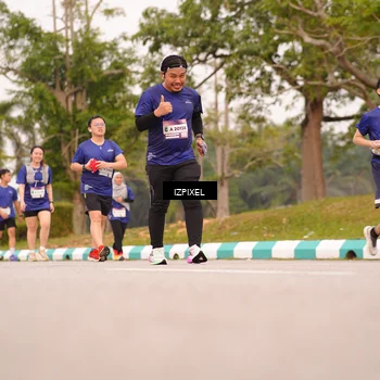 Runner Photo 7542425