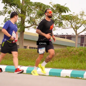 Runner Photo 7542433