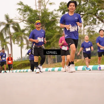 Runner Photo 7542436