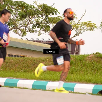Runner Photo 7542437