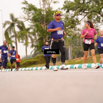 Runner Photo 7542439