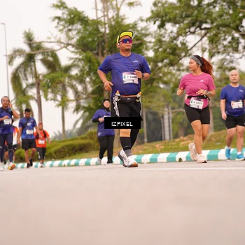 Runner Photo 7542440