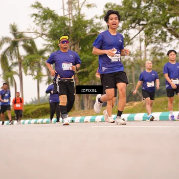 Runner Photo 7542441