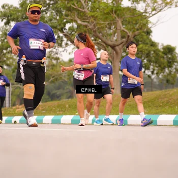 Runner Photo 7542443