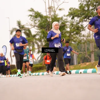 Runner Photo 7542452