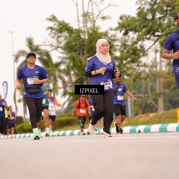 Runner Photo 7542453