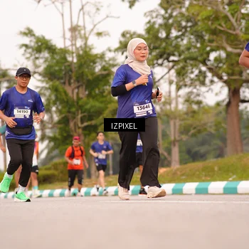 Runner Photo 7542455