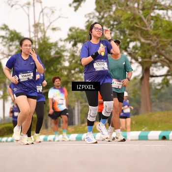 Runner Photo 7542473