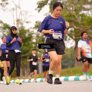 Runner Photo 7542492