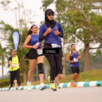 Runner Photo 7542496