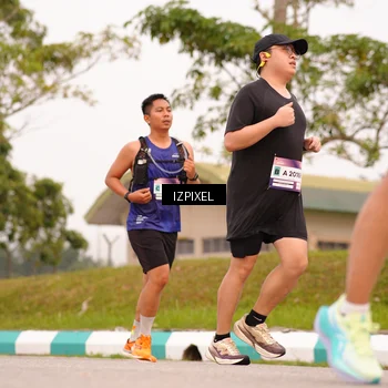 Runner Photo 7542510
