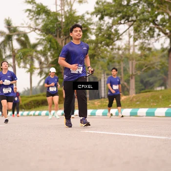 Runner Photo 7542532