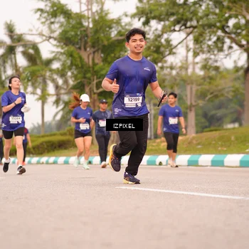 Runner Photo 7542536