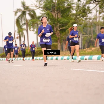 Runner Photo 7542540