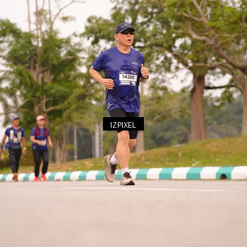 Runner Photo 7542553