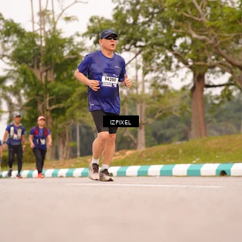 Runner Photo 7542555