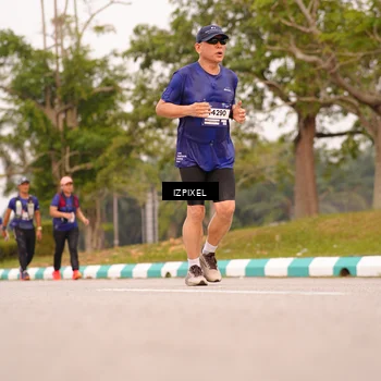 Runner Photo 7542596