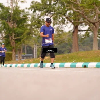 Runner Photo 7542603