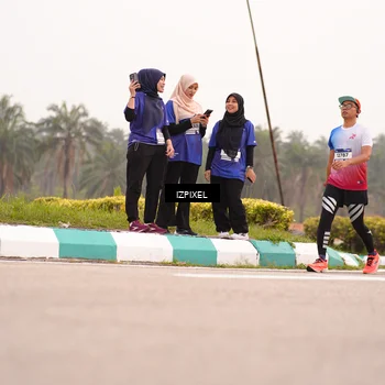 Runner Photo 7542644