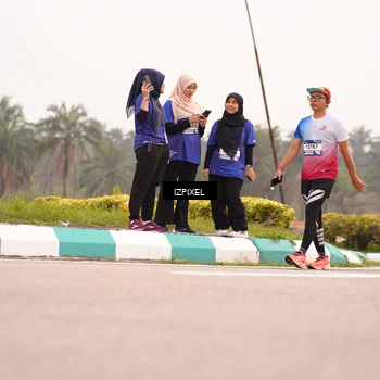 Runner Photo 7542645