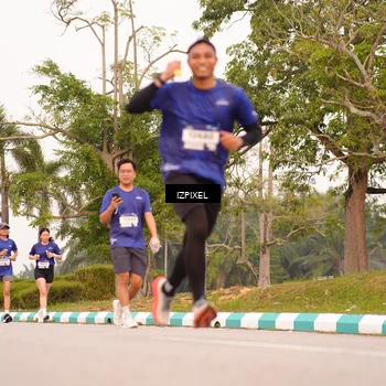 Runner Photo 7542681