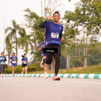 Runner Photo 7542683