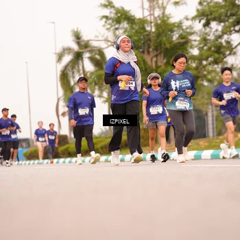 Runner Photo 7542702