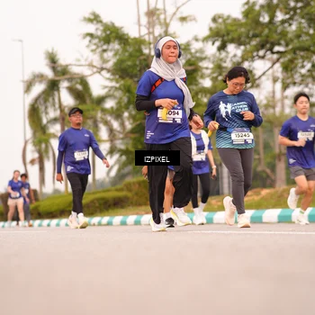 Runner Photo 7542703
