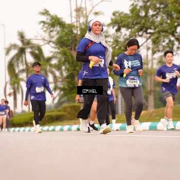 Runner Photo 7542705