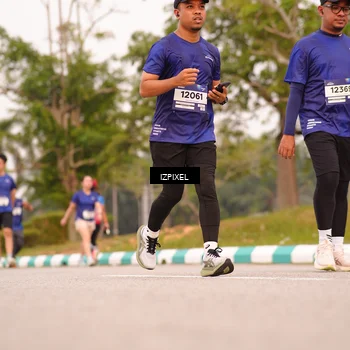 Runner Photo 7542736