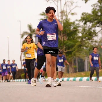 Runner Photo 7542744