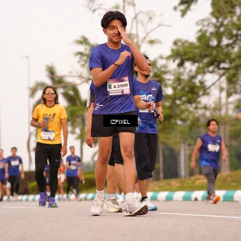 Runner Photo 7542745