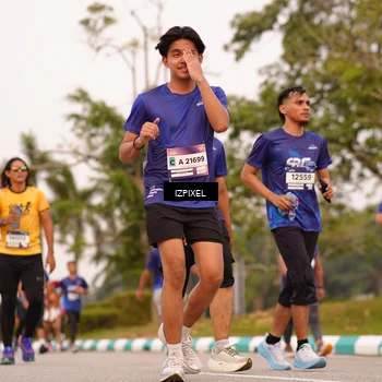 Runner Photo 7542746