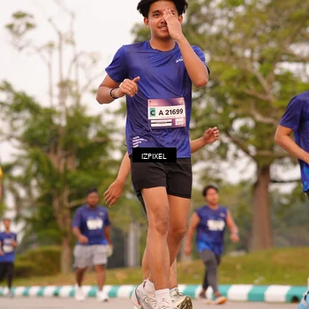 Runner Photo 7542758