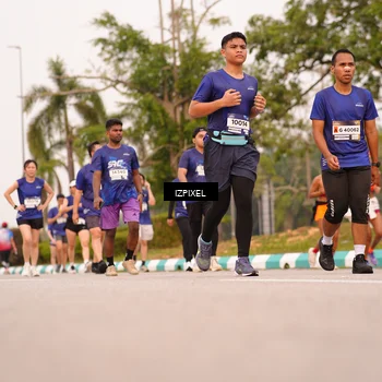 Runner Photo 7542772