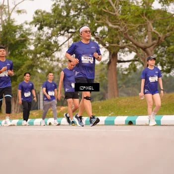 Runner Photo 7542837