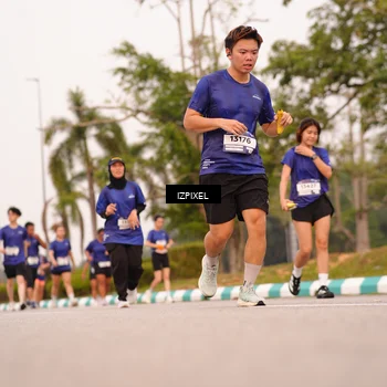 Runner Photo 7542857