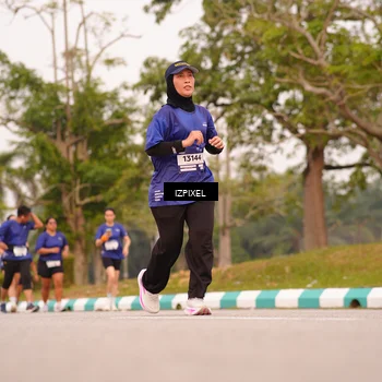 Runner Photo 7542872