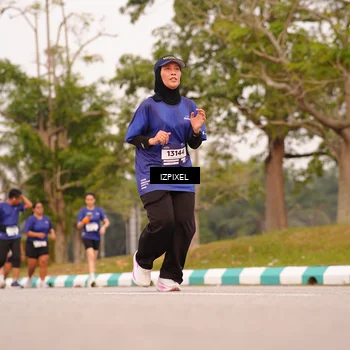 Runner Photo 7542873