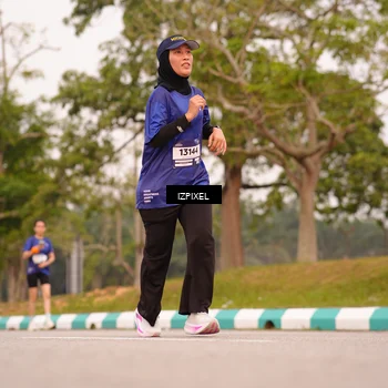 Runner Photo 7542879