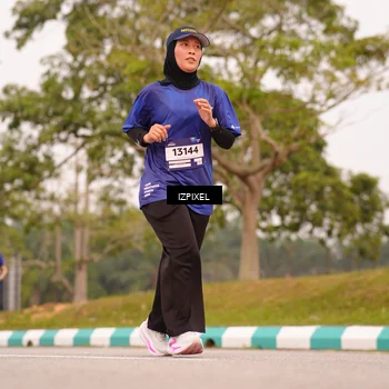 Runner Photo 7542895