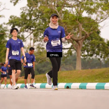 Runner Photo 7542903